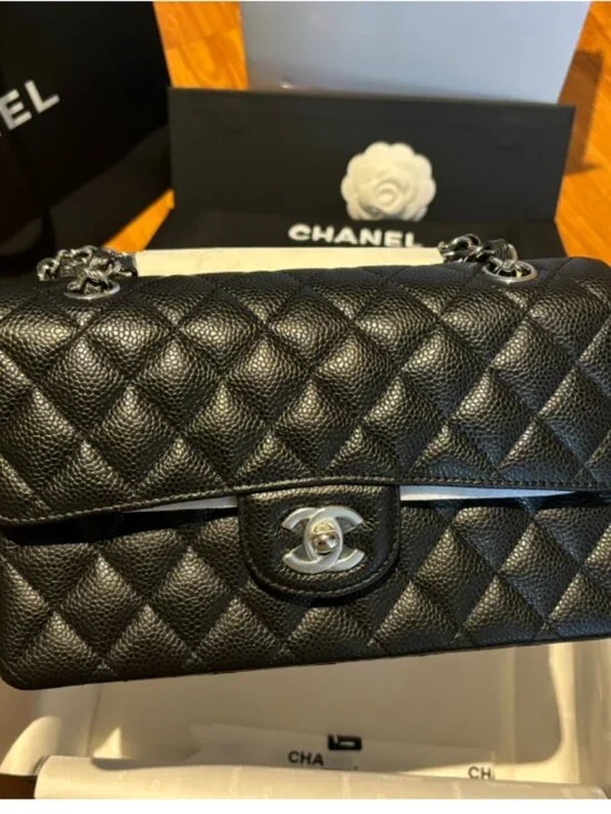 Chanel Timeless Quilted Shoulder Bag, Black Caviar, Silver Turnlock, Full Set - Picture 1 of 5